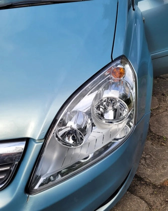Opel Zafira cena 20500 przebieg: 161000, rok produkcji 2010 z Łódź małe 254